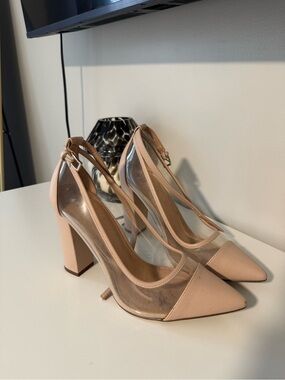 Women’s Pointed Toe Block Heel Pumps in Nude